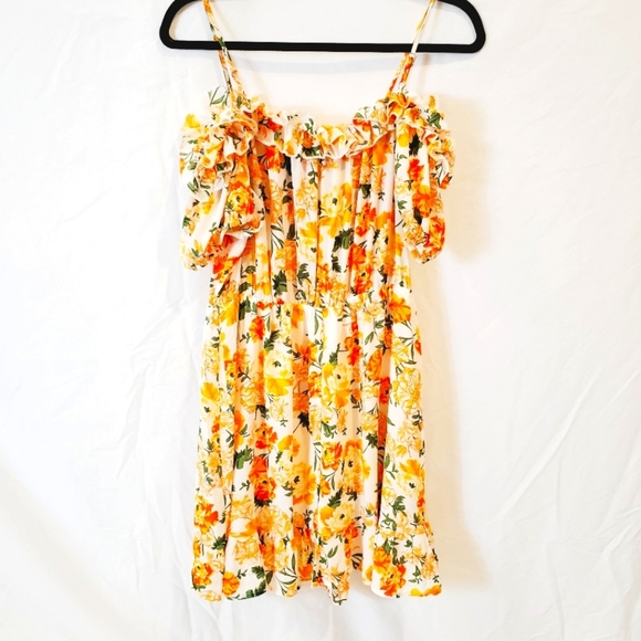 Jessica Simpson Dresses & Skirts - Jessica Simpson orange floral dress